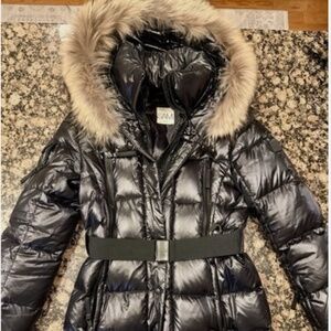 Sam coat long raccoon fur trim size medium